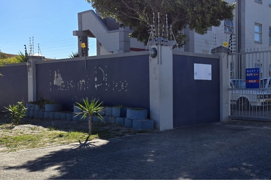 To Let 2 Bedroom Property for Rent in Lansdowne Western Cape